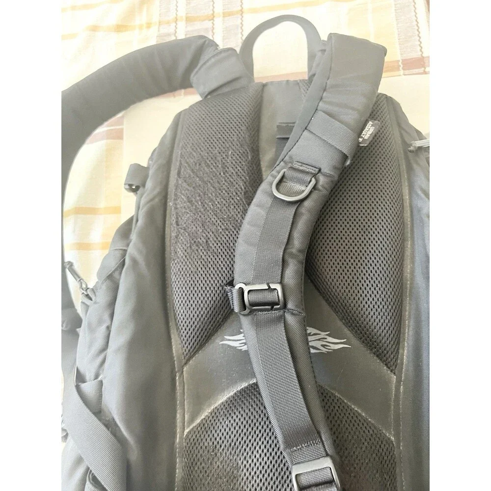 CamelBak Urban Assault XL Black Backpack Great Condition Durable Gear Hiking
